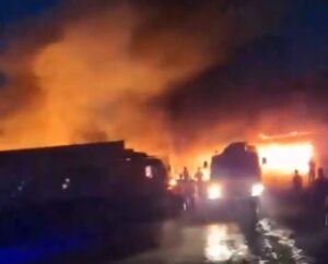 "Kebakaran Hebat di Muara Enim, Penyebab dan Kerugian Masih Dalam Penyelidikan" "Kebakaran Hebat di Muara Enim, Penyebab dan Kerugian Masih Dalam Penyelidikan"